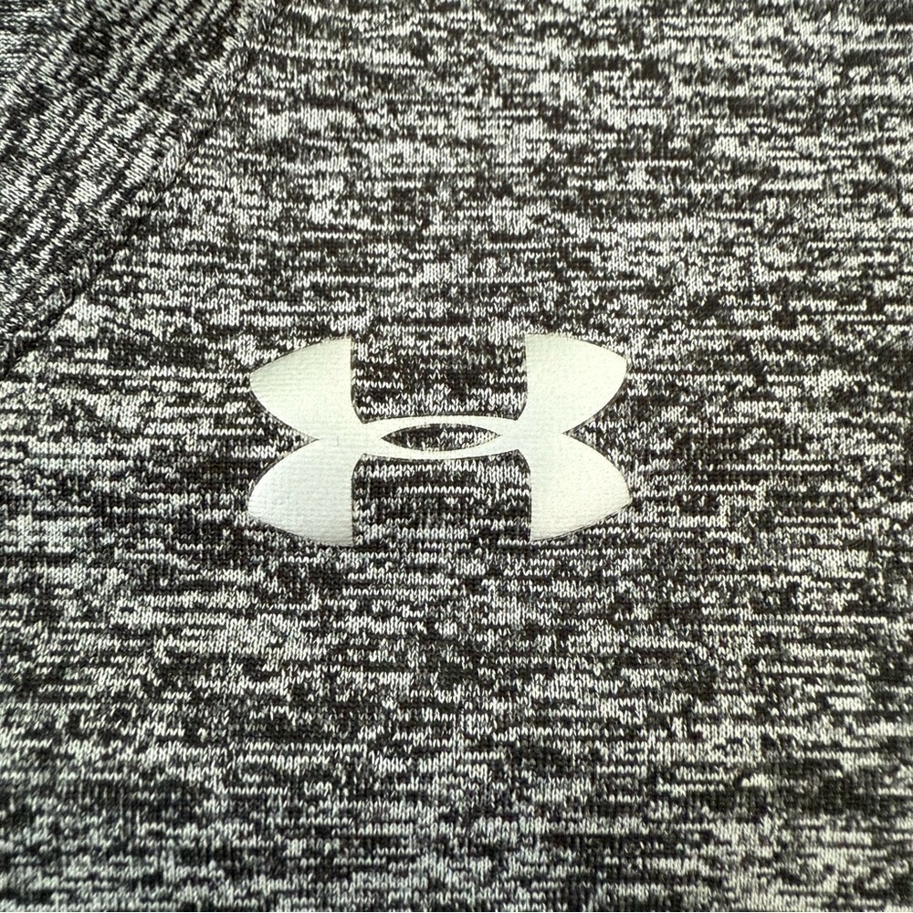 Women’s Under Armour Twist Tech Heat Gear V-Neck Short Sleeve Shirt Small - Picture 5 of 15